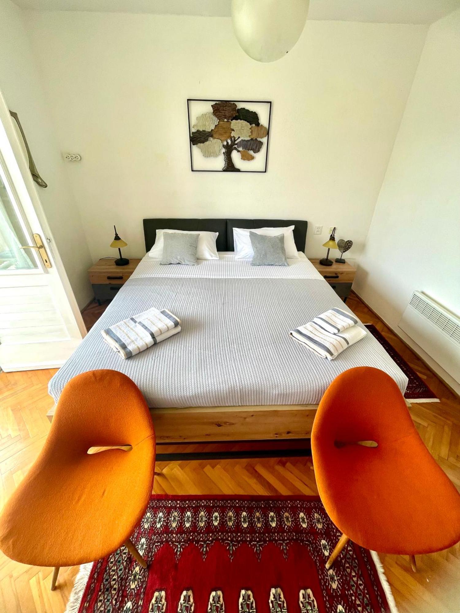 Dinka Old Town Apartment With Sea View Трогір Екстер'єр фото