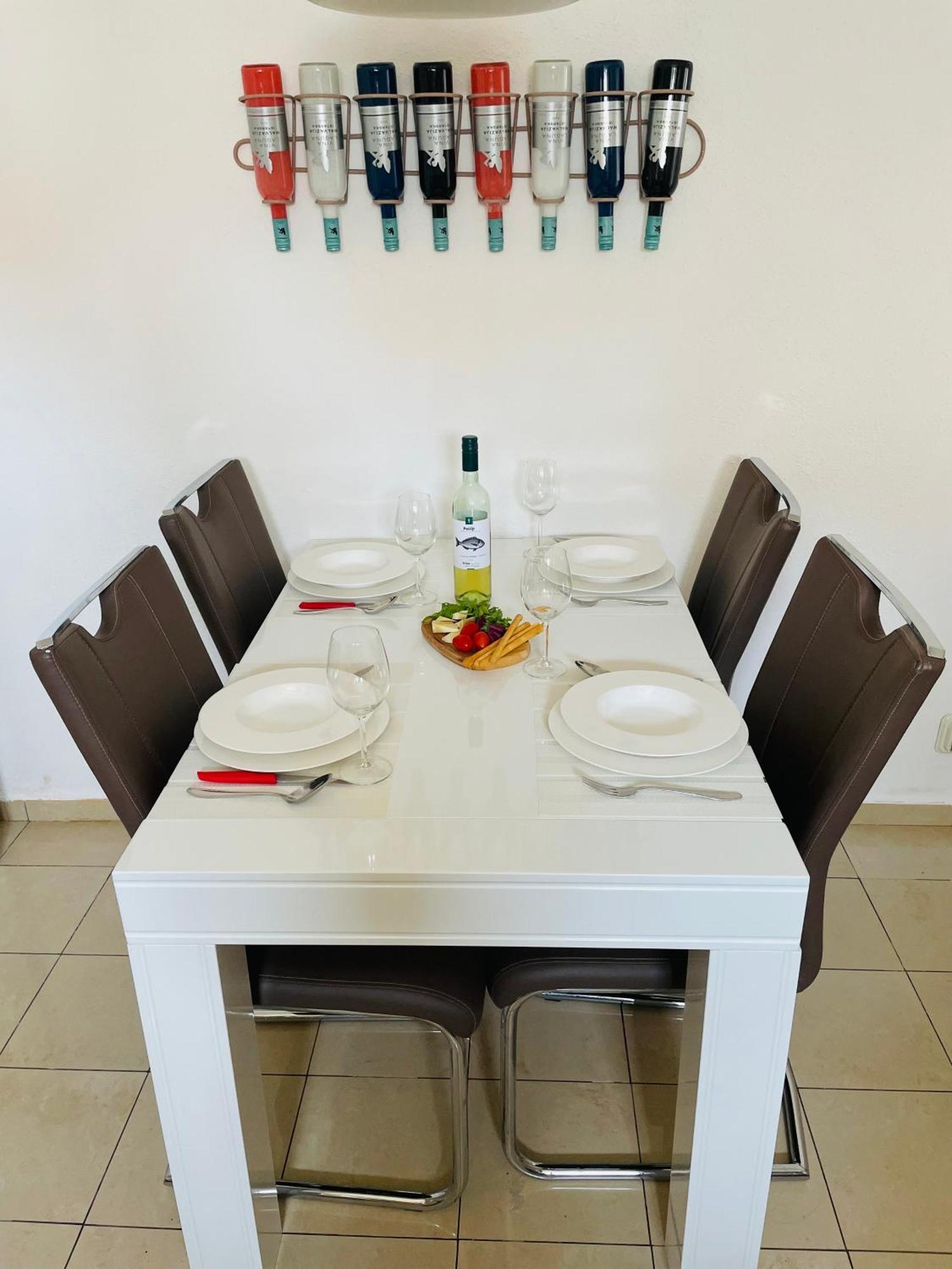 Dinka Old Town Apartment With Sea View Трогір Екстер'єр фото